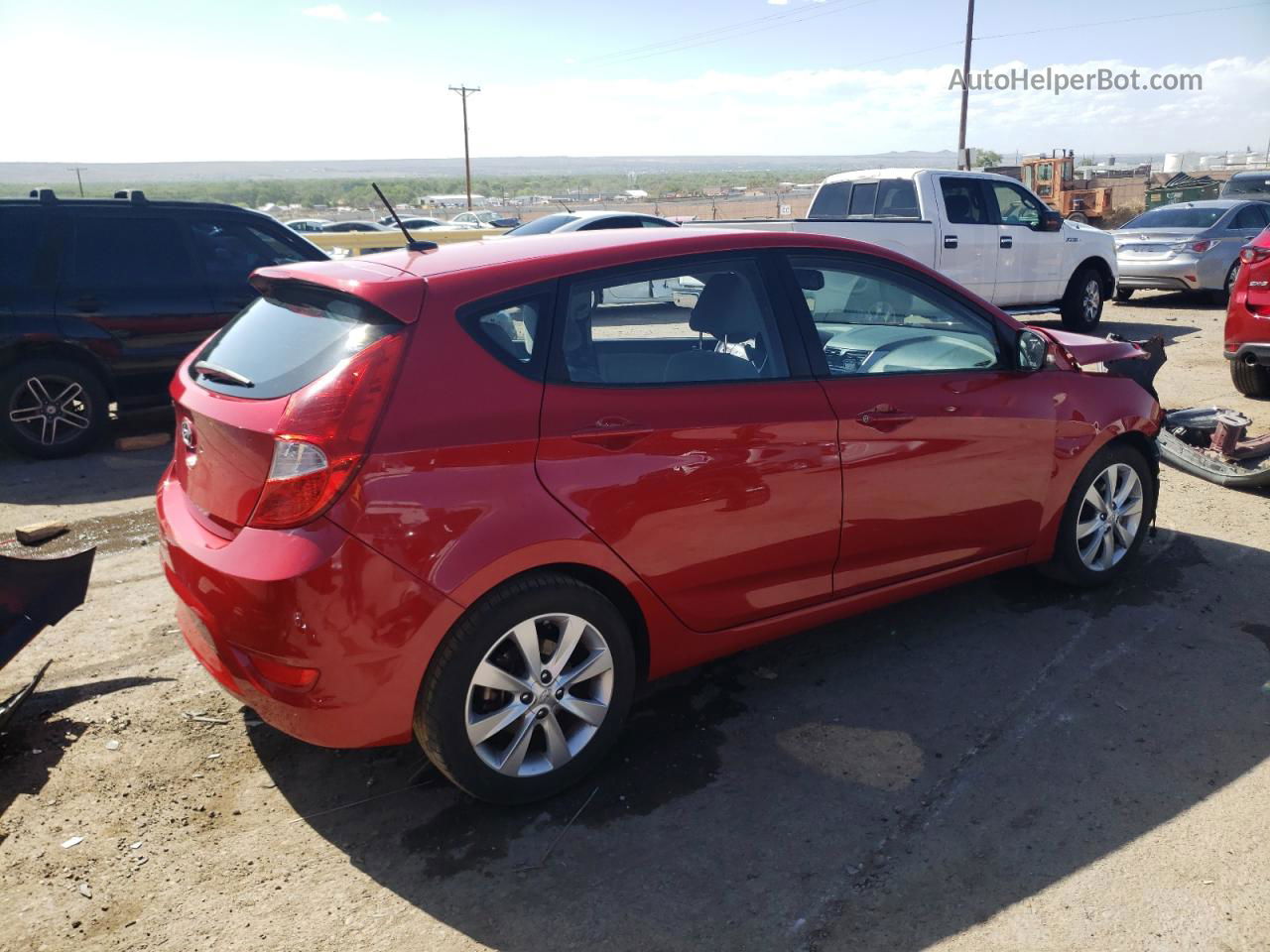 2013 Hyundai Accent Gls Red vin: KMHCU5AE6DU078091