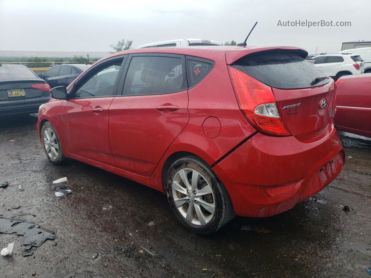 2013 Hyundai Accent Gls Red vin: KMHCU5AE7DU137360