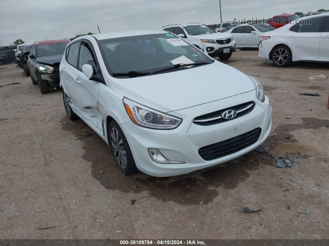 2015 Hyundai Accent Sport White vin: KMHCU5AE8FU232724