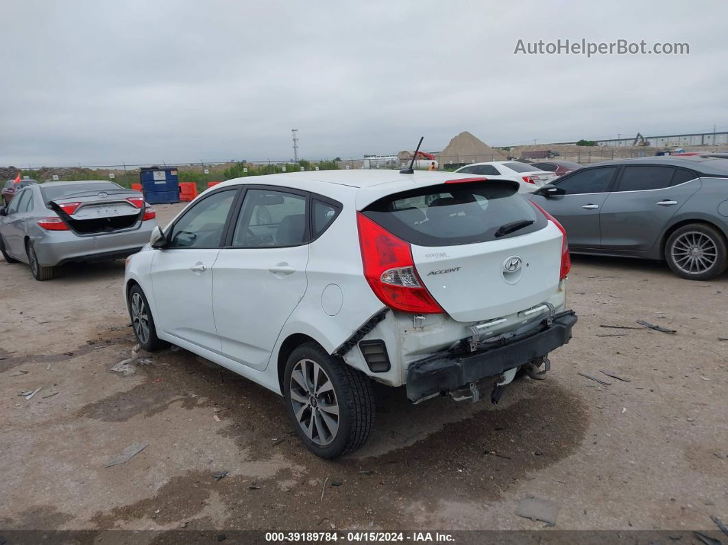 2015 Hyundai Accent Sport White vin: KMHCU5AE8FU232724