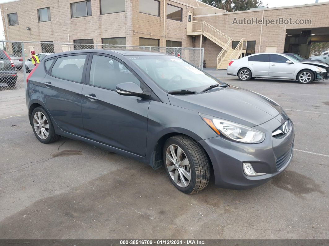 2013 Hyundai Accent Se Gray vin: KMHCU5AE9DU063214