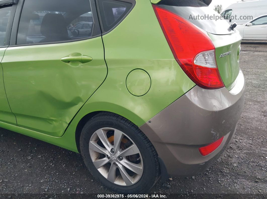 2013 Hyundai Accent Se Green vin: KMHCU5AEXDU103381