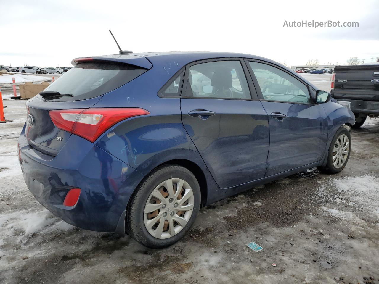 2013 Hyundai Elantra Gt  Blue vin: KMHD25LE0DU022025