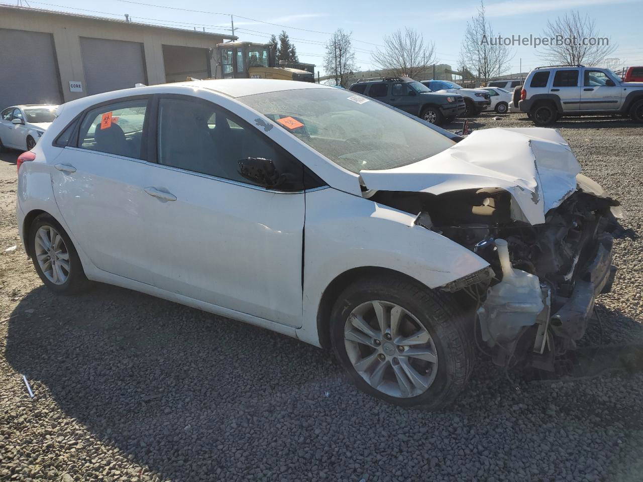 2013 Hyundai Elantra Gt  White vin: KMHD35LE0DU025164