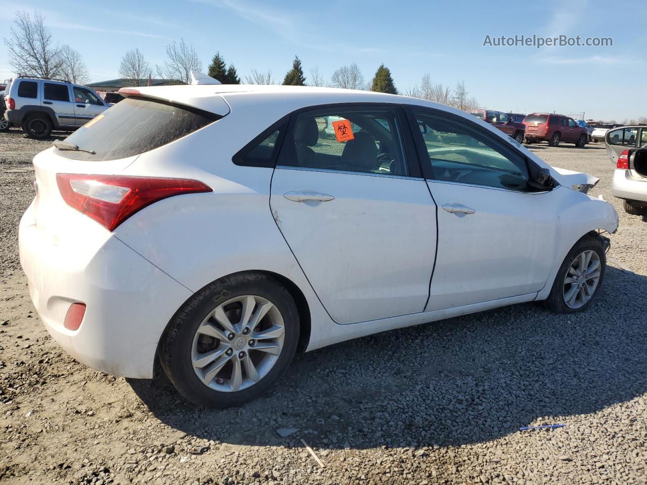 2013 Hyundai Elantra Gt  White vin: KMHD35LE0DU025164