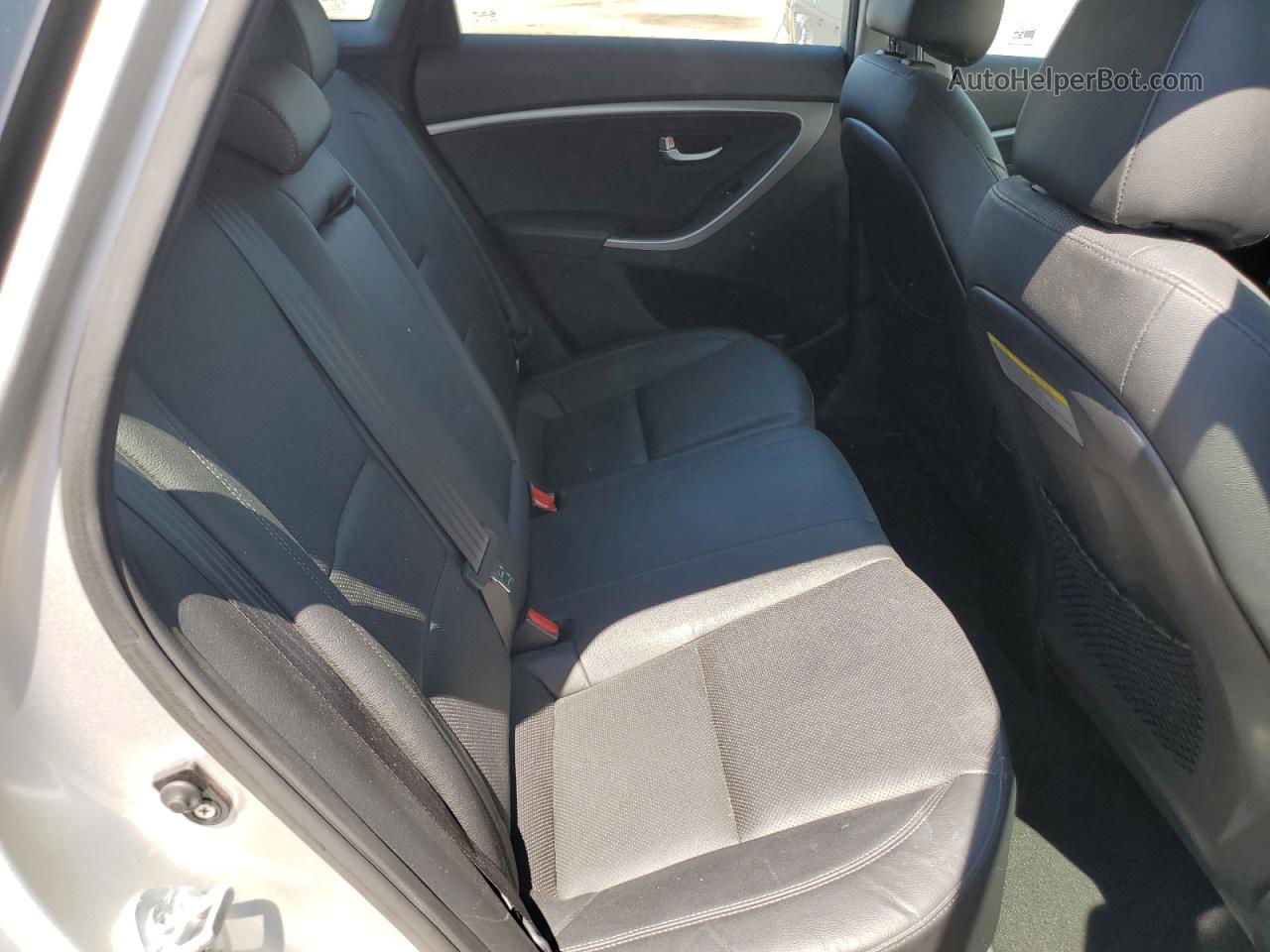2013 Hyundai Elantra Gt  Silver vin: KMHD35LE2DU051278