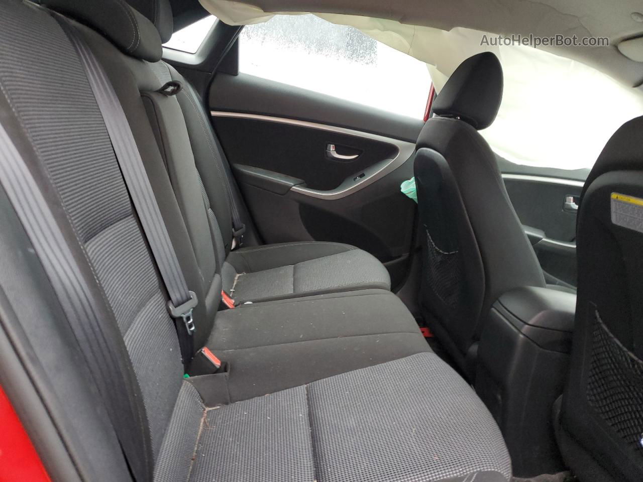 2013 Hyundai Elantra Gt  Red vin: KMHD35LE5DU031722