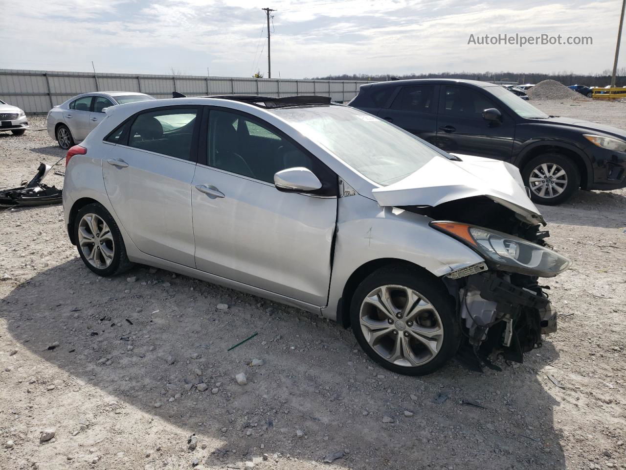 2013 Hyundai Elantra Gt  Silver vin: KMHD35LE9DU099568