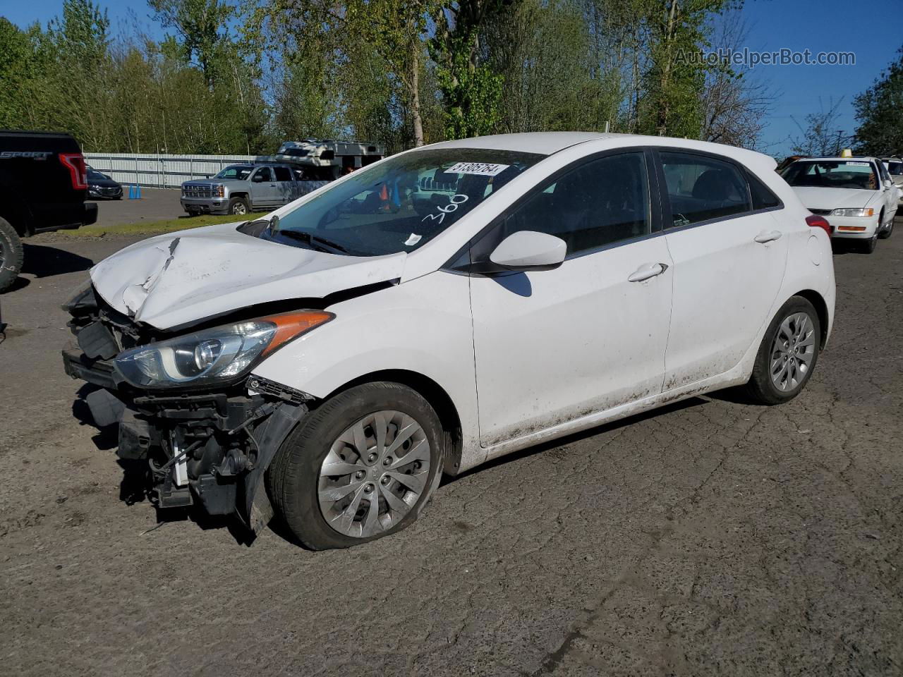 2016 Hyundai Elantra Gt  White vin: KMHD35LH0GU255429