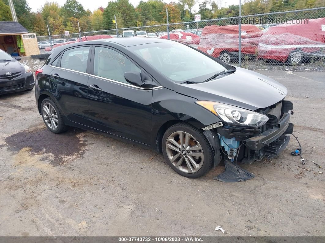 2017 Hyundai Elantra Gt   Black vin: KMHD35LH0HU354057