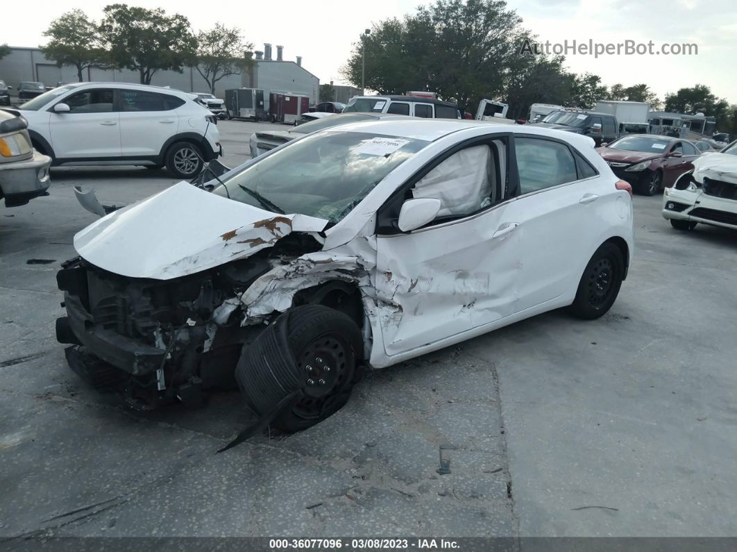 2017 Hyundai Elantra Gt   White vin: KMHD35LH0HU375636