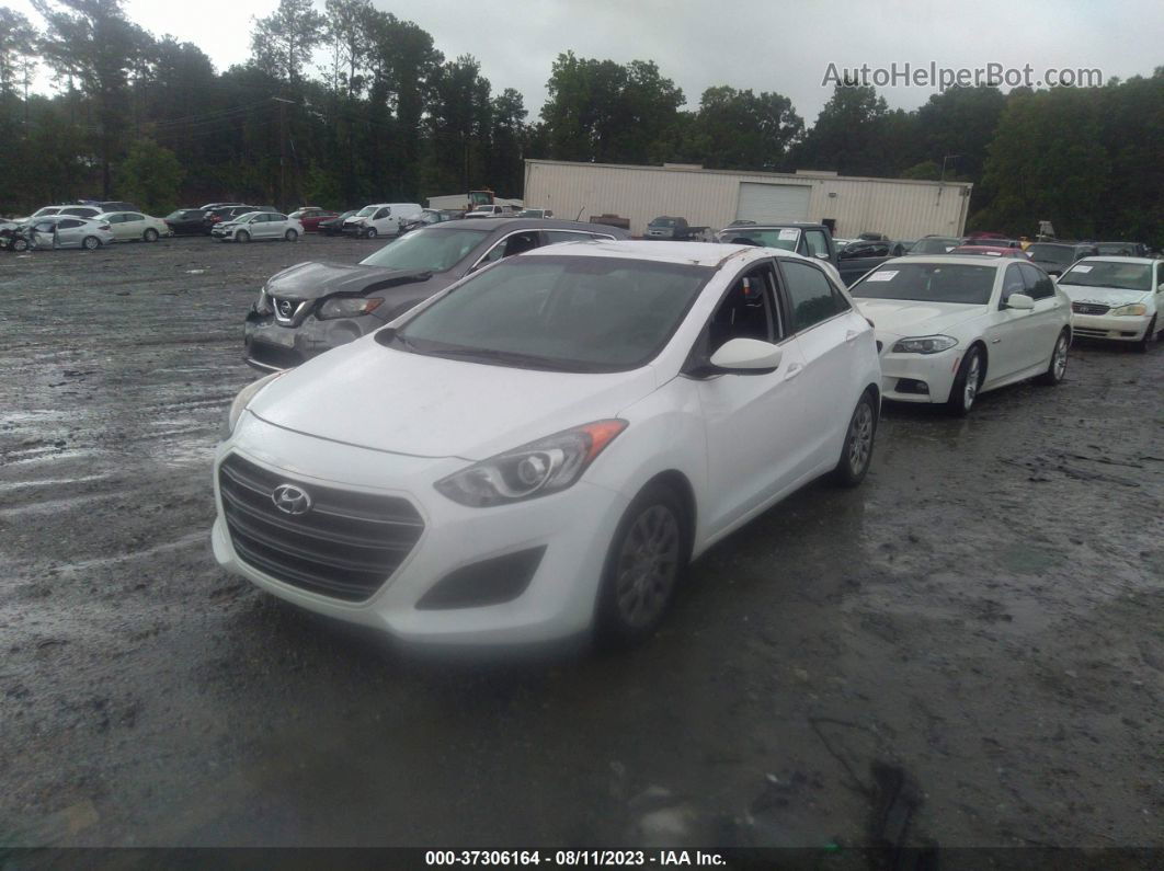 2017 Hyundai Elantra Gt White vin: KMHD35LH0HU375832