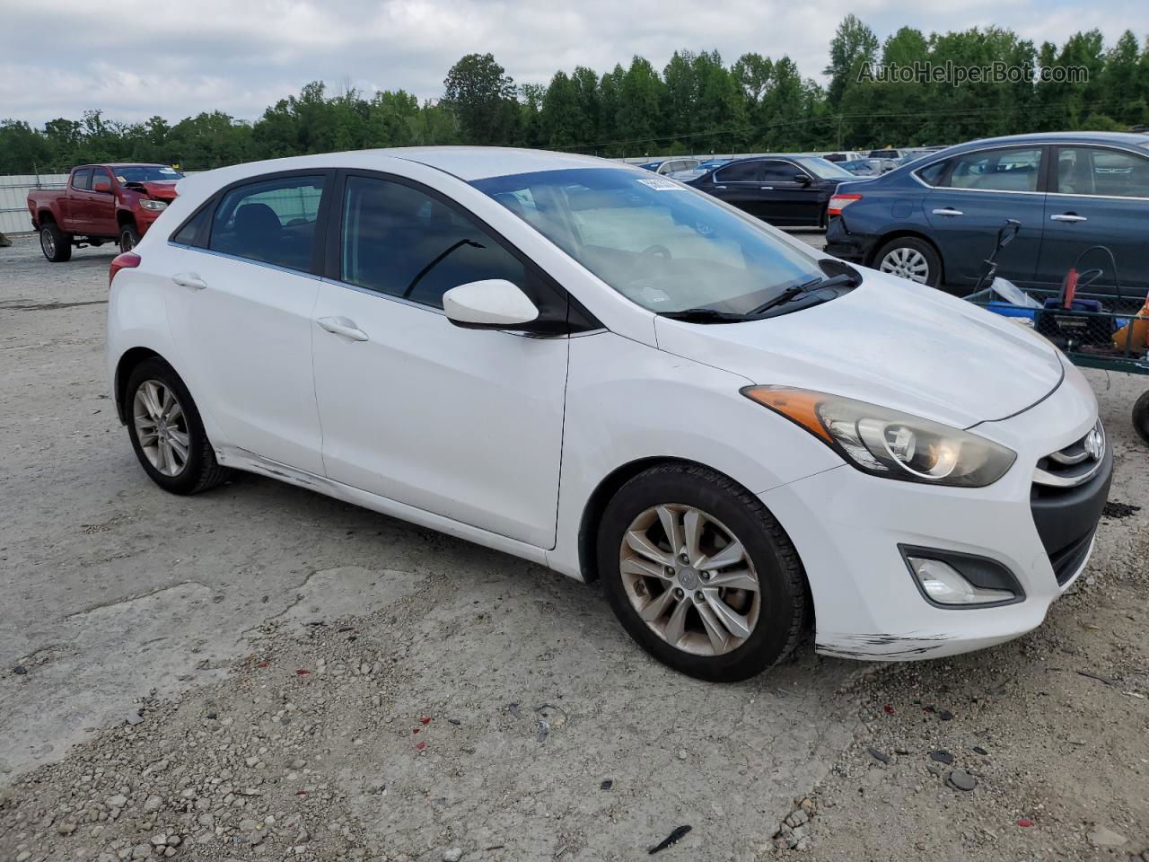 2014 Hyundai Elantra Gt  White vin: KMHD35LH1EU158205