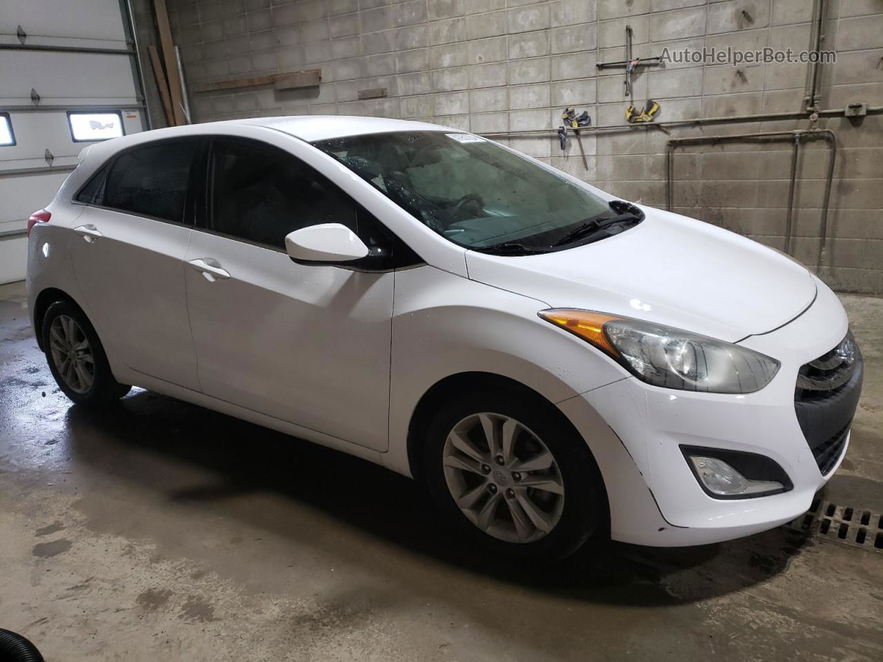 2014 Hyundai Elantra Gt White vin: KMHD35LH1EU220508