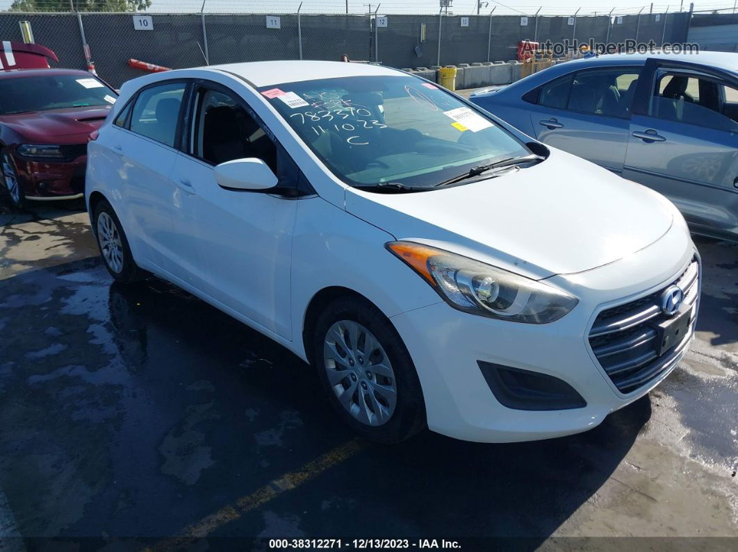 2017 Hyundai Elantra Gt   White vin: KMHD35LH1HU353130