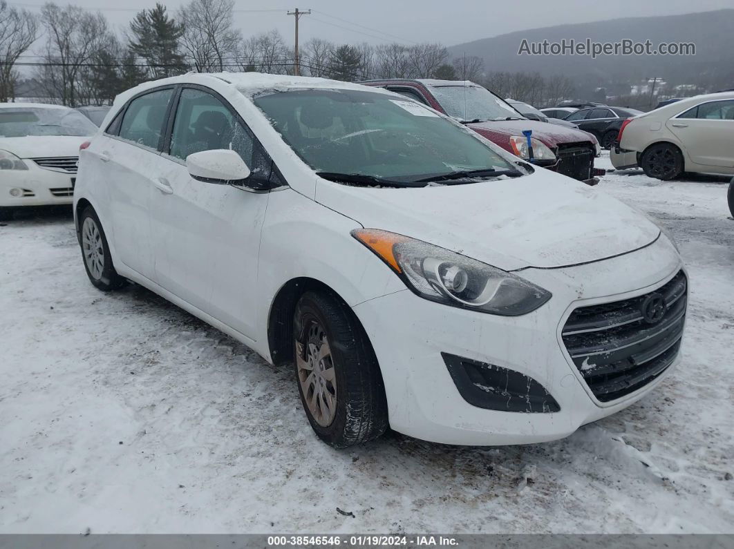 2017 Hyundai Elantra Gt   White vin: KMHD35LH1HU358201