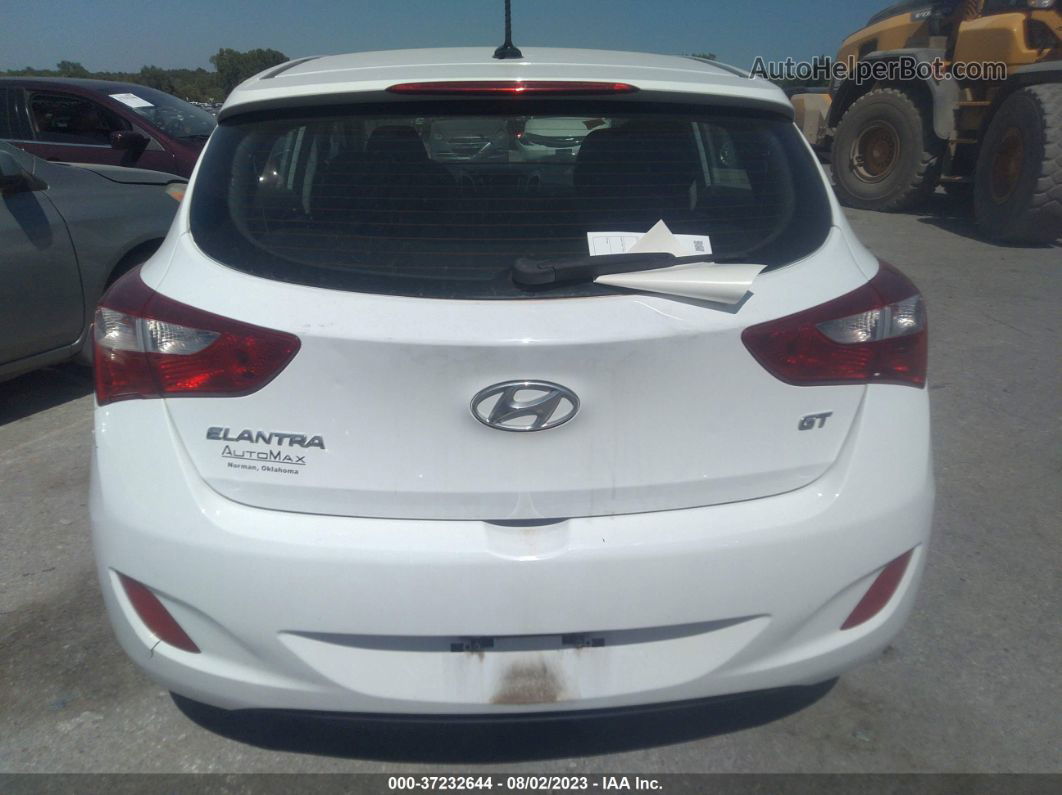 2017 Hyundai Elantra Gt   White vin: KMHD35LH1HU370140