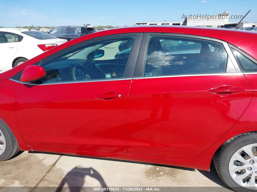 2017 Hyundai Elantra Gt Burgundy vin: KMHD35LH1HU382496