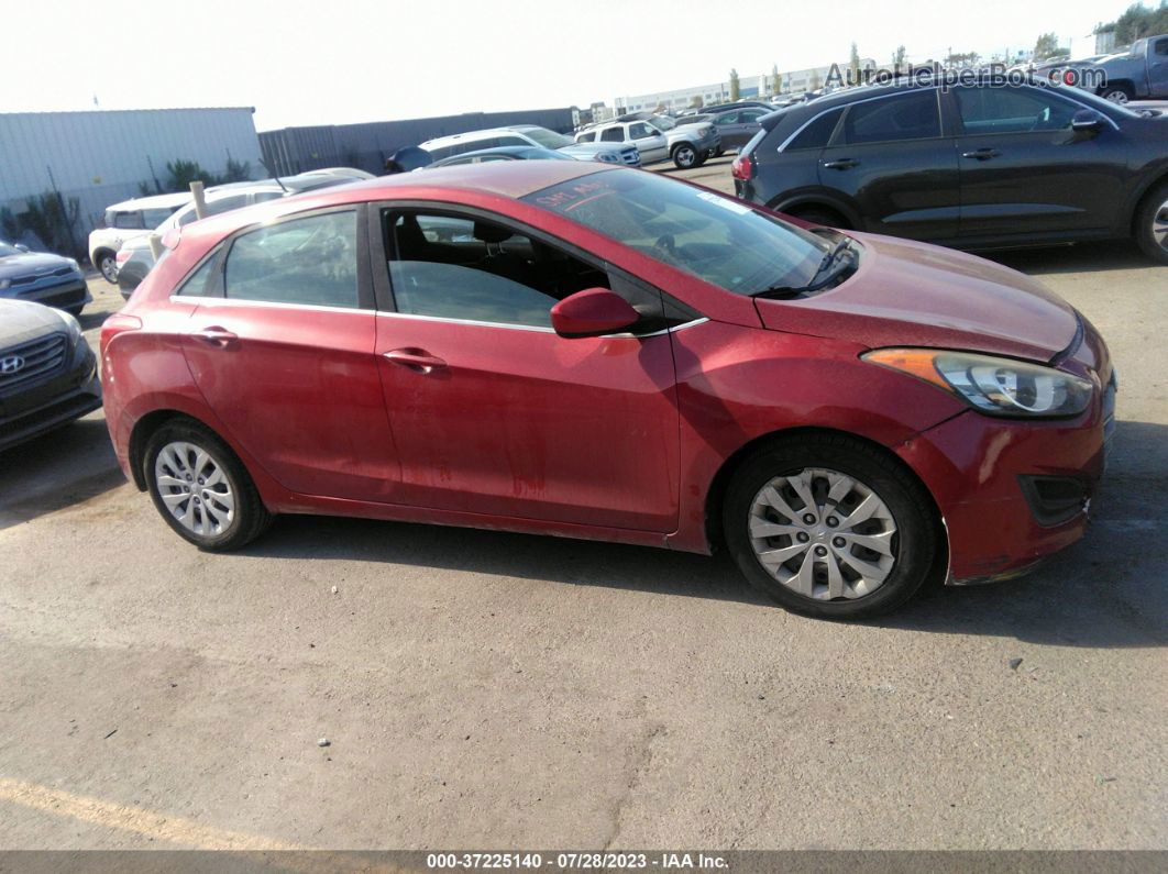 2017 Hyundai Elantra Gt   Red vin: KMHD35LH2HU353816