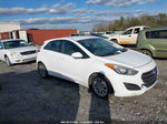 2017 Hyundai Elantra Gt White vin: KMHD35LH2HU374598