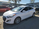 2014 Hyundai Elantra Gt  White vin: KMHD35LH3EU235222