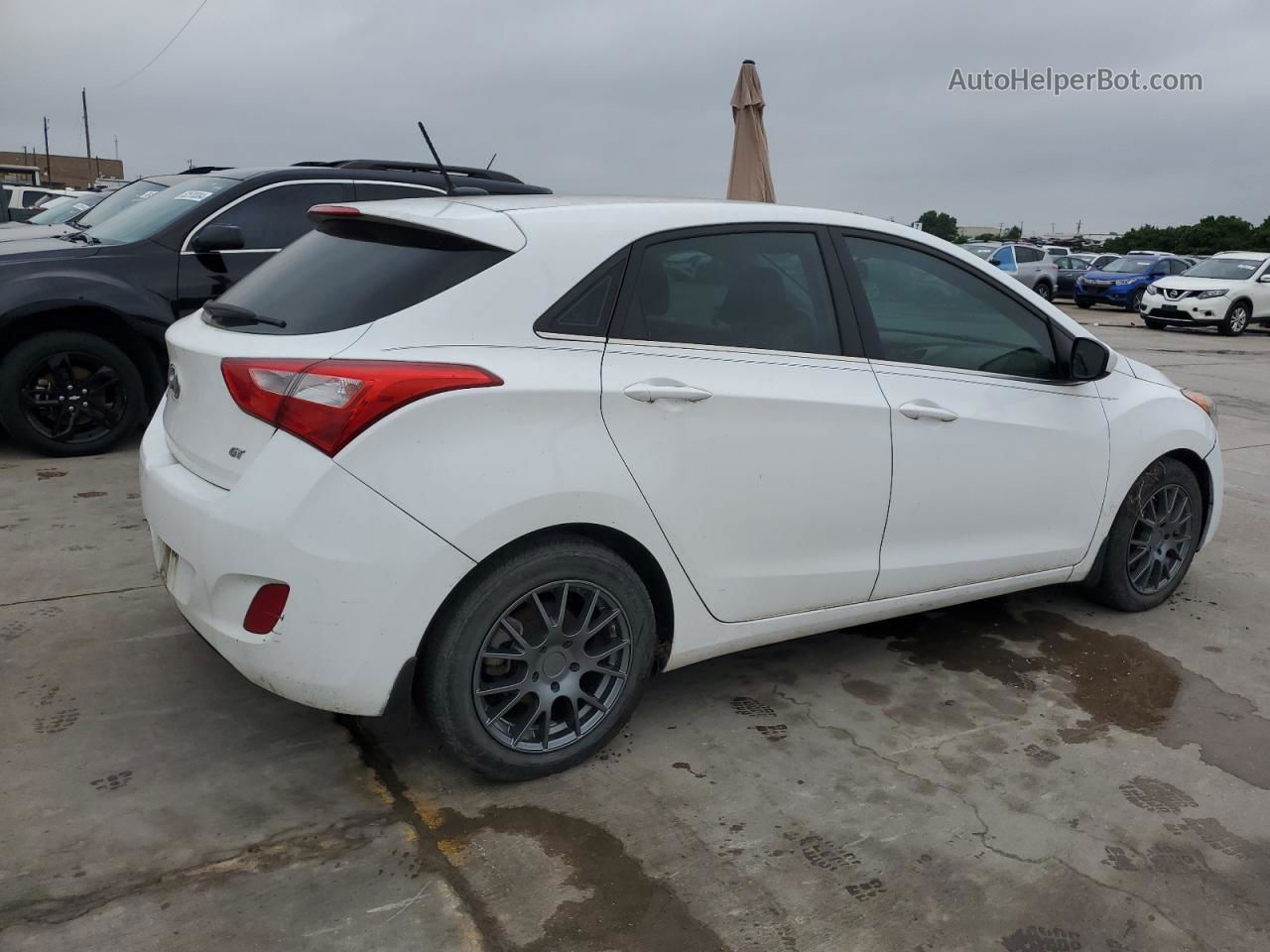 2016 Hyundai Elantra Gt  White vin: KMHD35LH3GU327546