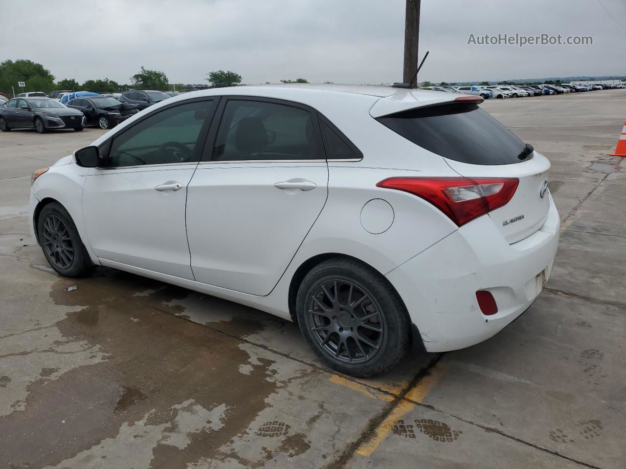 2016 Hyundai Elantra Gt  White vin: KMHD35LH3GU327546