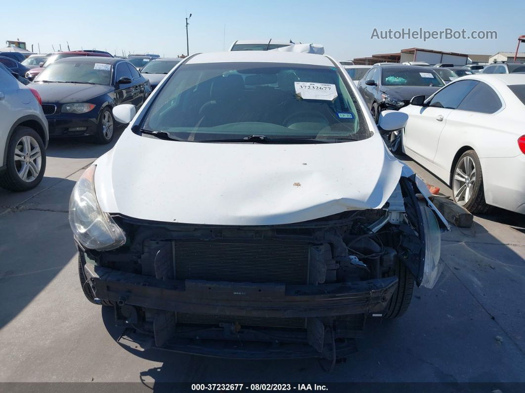 2017 Hyundai Elantra Gt   Белый vin: KMHD35LH3HU369653