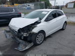 2017 Hyundai Elantra Gt   White vin: KMHD35LH3HU379471