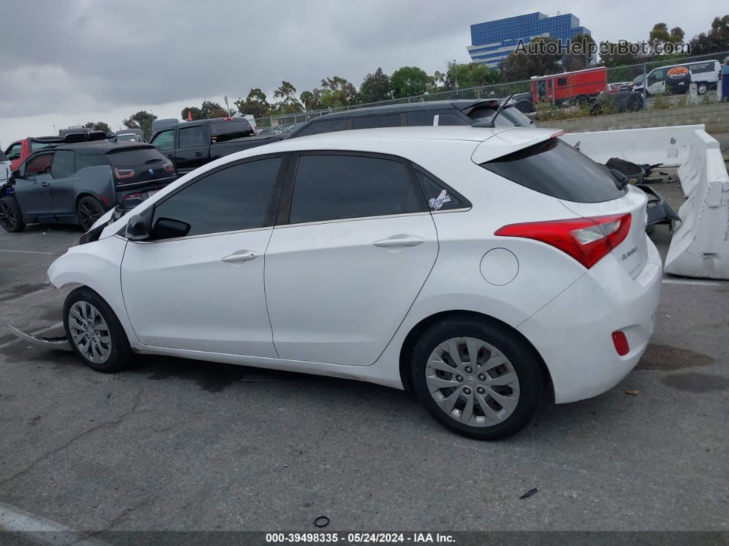 2017 Hyundai Elantra Gt   White vin: KMHD35LH3HU379471