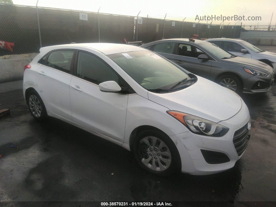 2017 Hyundai Elantra Gt   White vin: KMHD35LH3HU381379