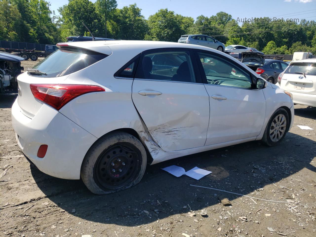 2016 Hyundai Elantra Gt  White vin: KMHD35LH4GU304924