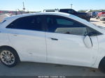 2017 Hyundai Elantra Gt White vin: KMHD35LH5HU350053