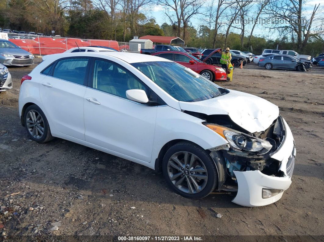 2017 Hyundai Elantra Gt White vin: KMHD35LH5HU358914