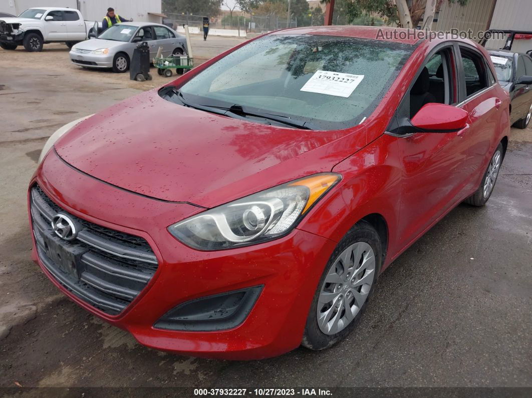 2017 Hyundai Elantra Gt Красный vin: KMHD35LH5HU381254