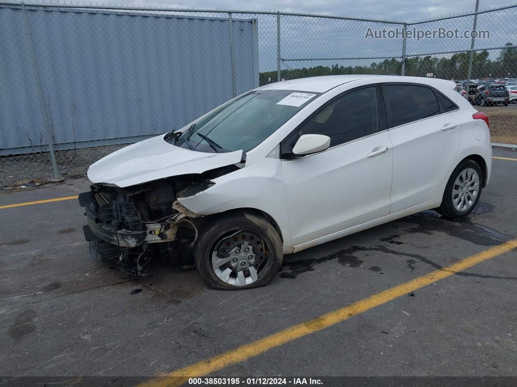 2017 Hyundai Elantra Gt   White vin: KMHD35LH5HU384509