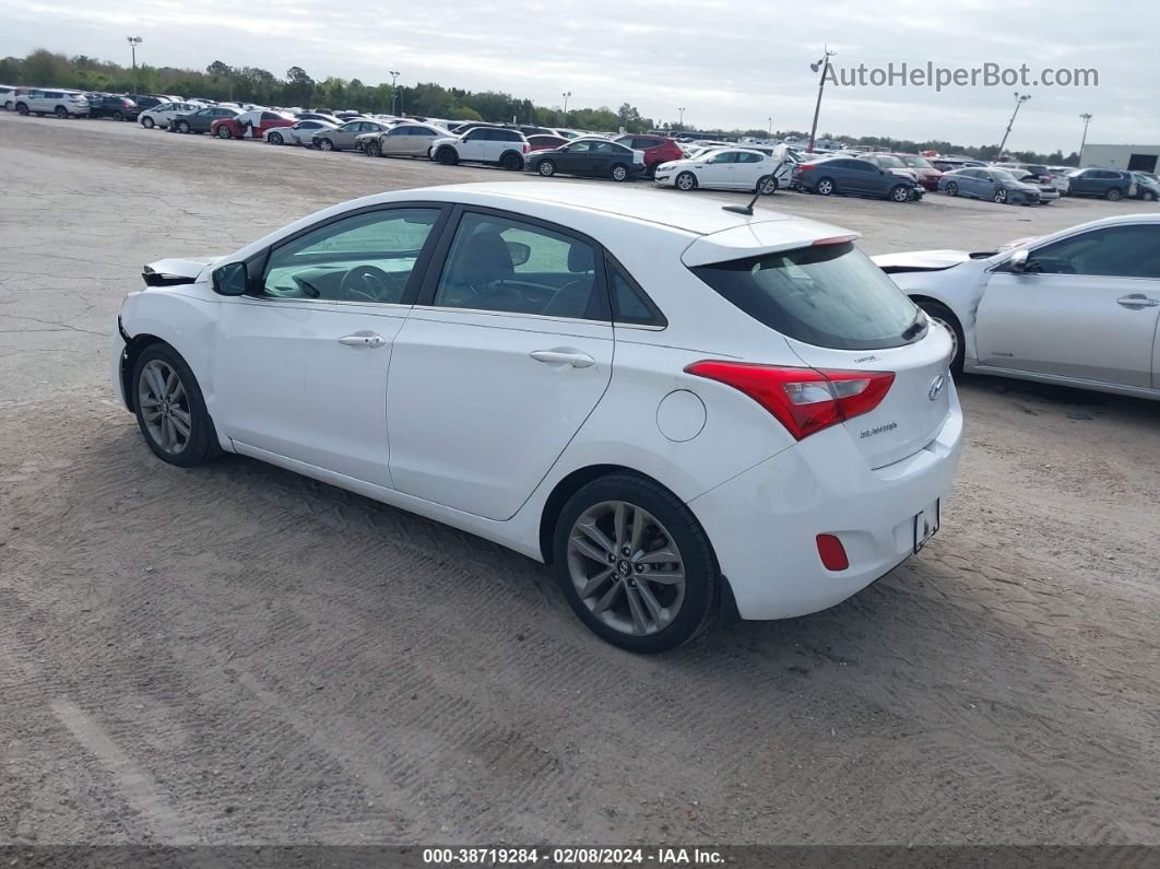 2017 Hyundai Elantra Gt   White vin: KMHD35LH6HU363863