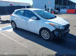 2017 Hyundai Elantra Gt White vin: KMHD35LH7HU384351