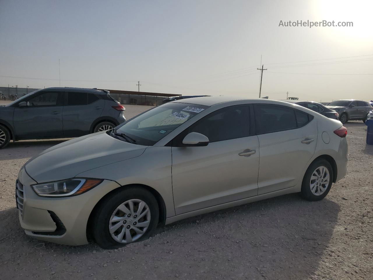 2017 Hyundai Elantra Se Кремовый vin: KMHD74LF0HU392014