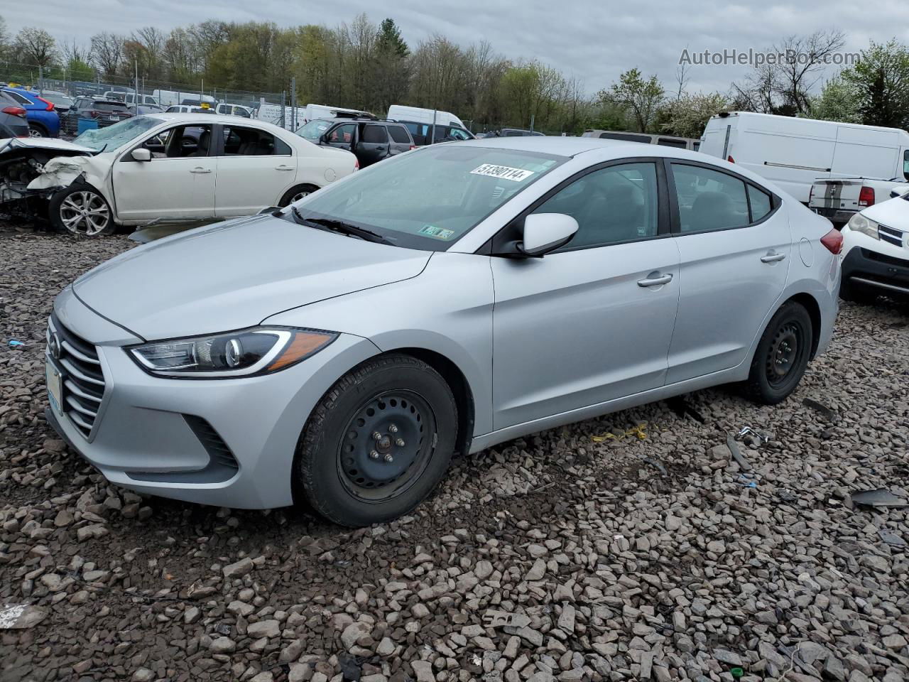 2017 Hyundai Elantra Se Silver vin: KMHD74LF2HU326838