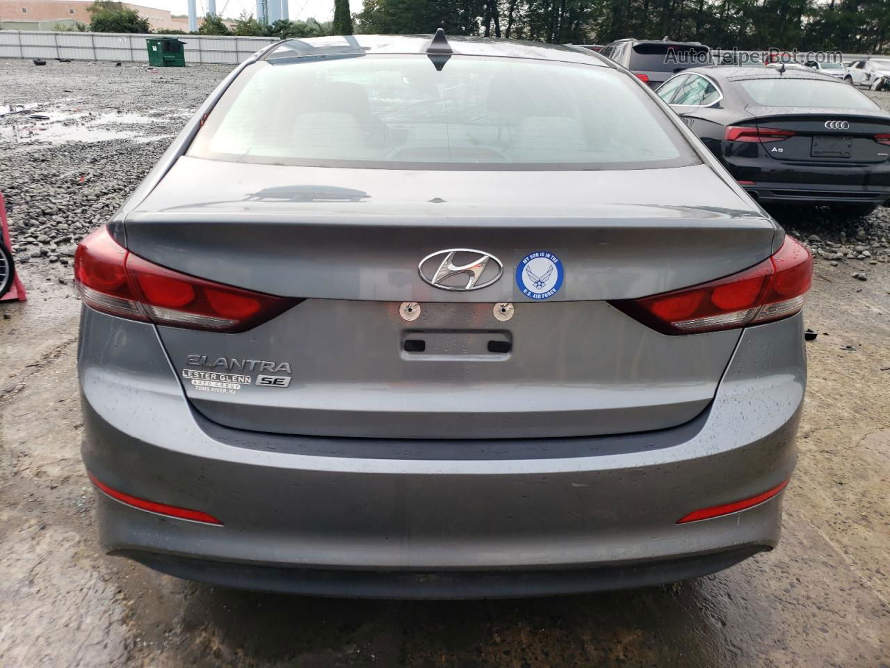 2017 Hyundai Elantra Se Gray vin: KMHD74LF5HU371451