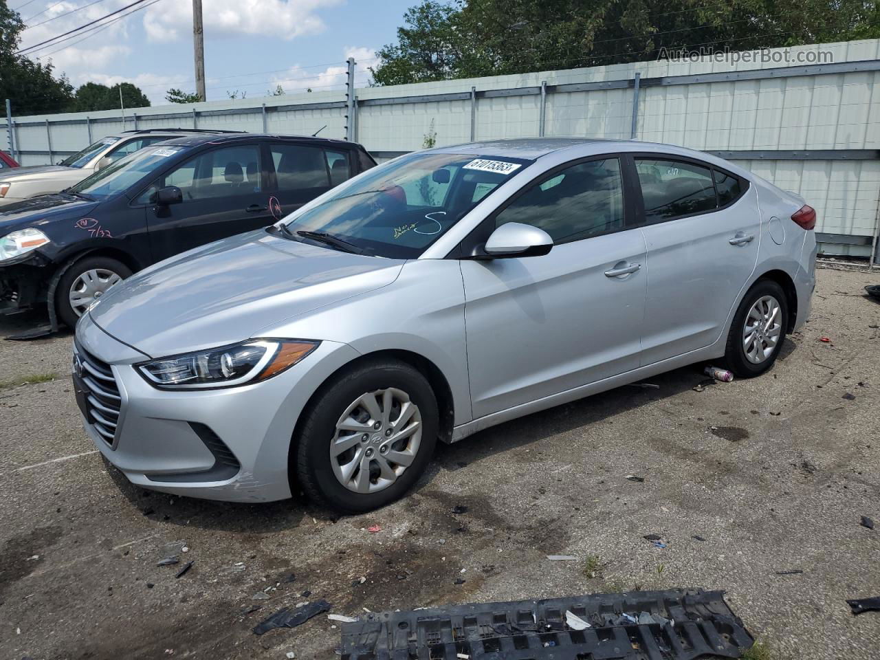 2017 Hyundai Elantra Se Silver vin: KMHD74LF7HU113092