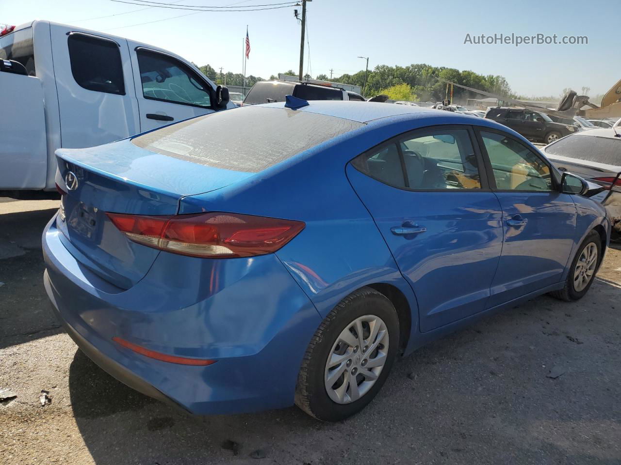 2017 Hyundai Elantra Se Blue vin: KMHD74LF7HU118597