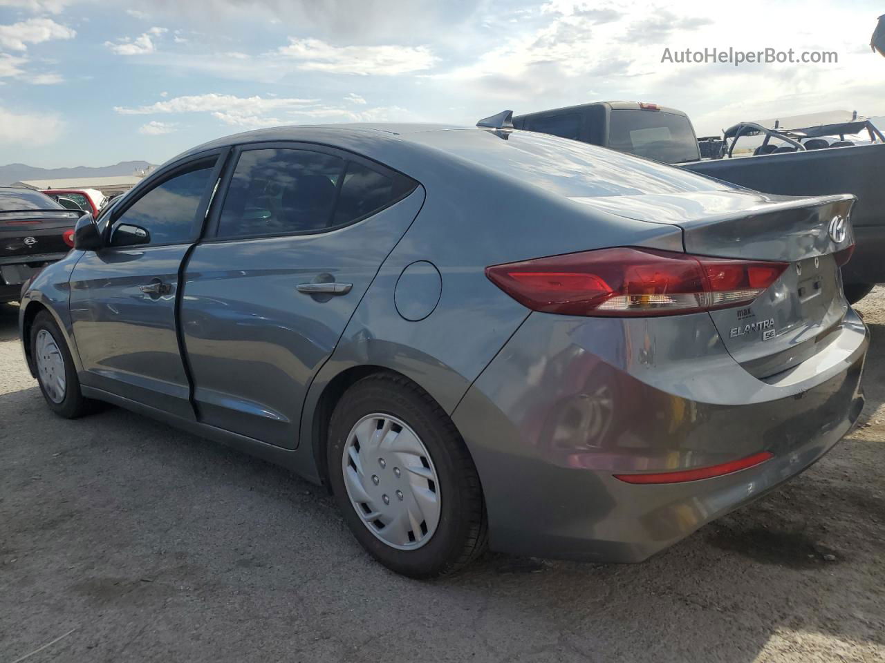 2017 Hyundai Elantra Se Gray vin: KMHD74LF7HU152457