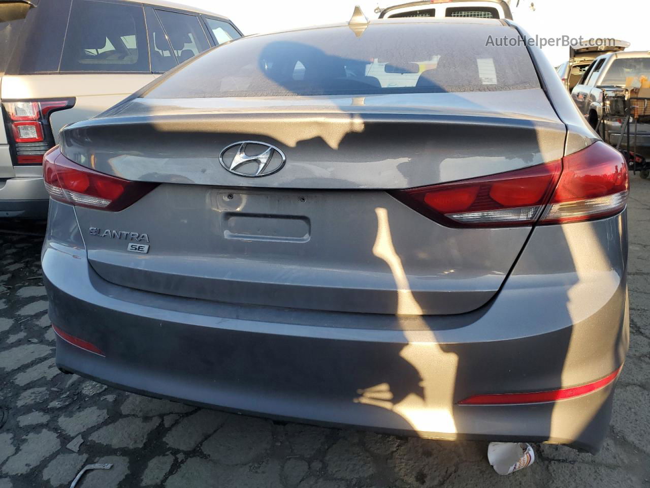 2017 Hyundai Elantra Se Gray vin: KMHD74LF8HU085478