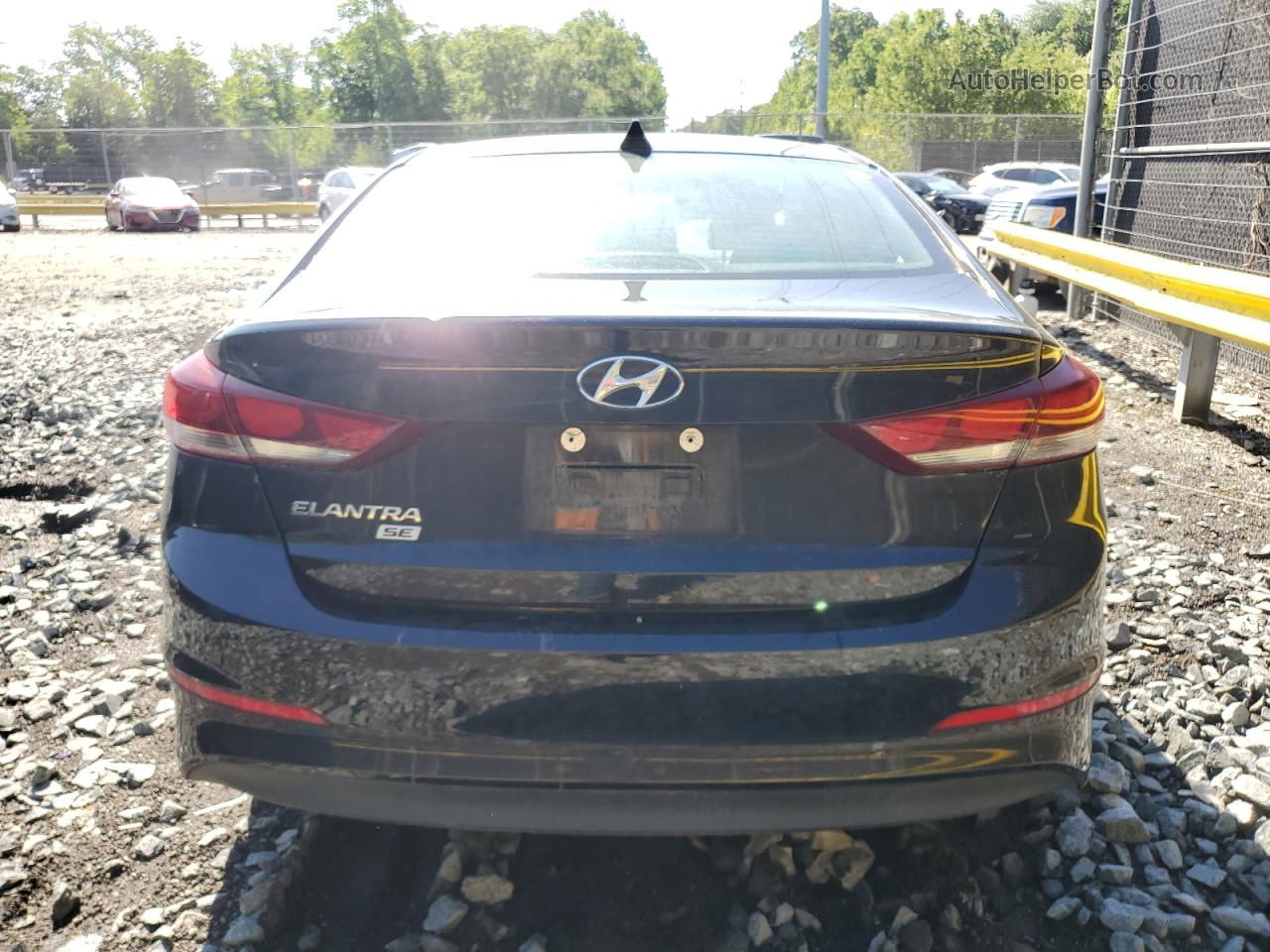 2017 Hyundai Elantra Se Black vin: KMHD74LF8HU207093