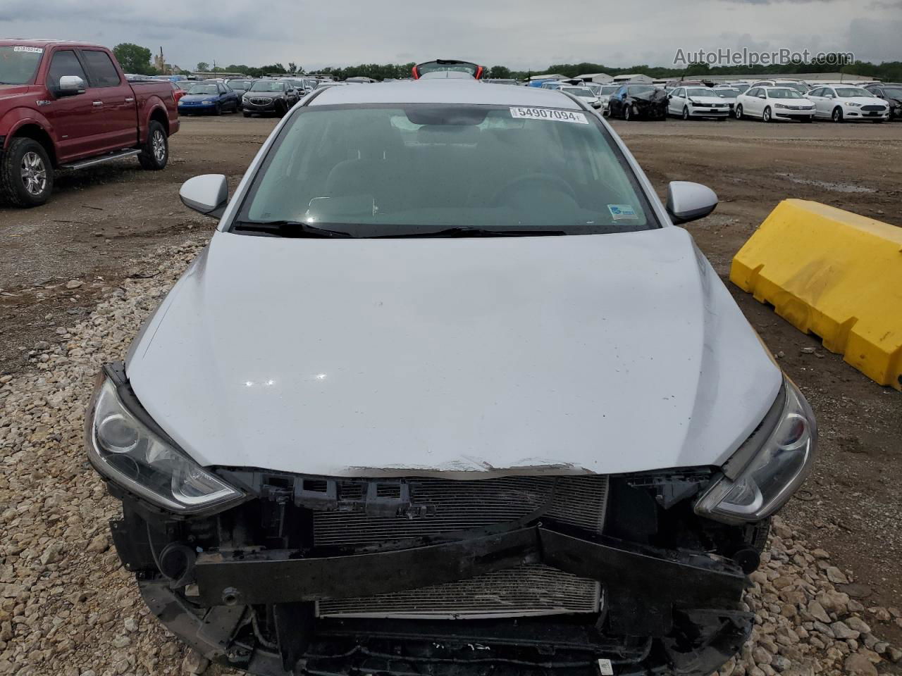 2018 Hyundai Elantra Se Silver vin: KMHD74LF8JU524006