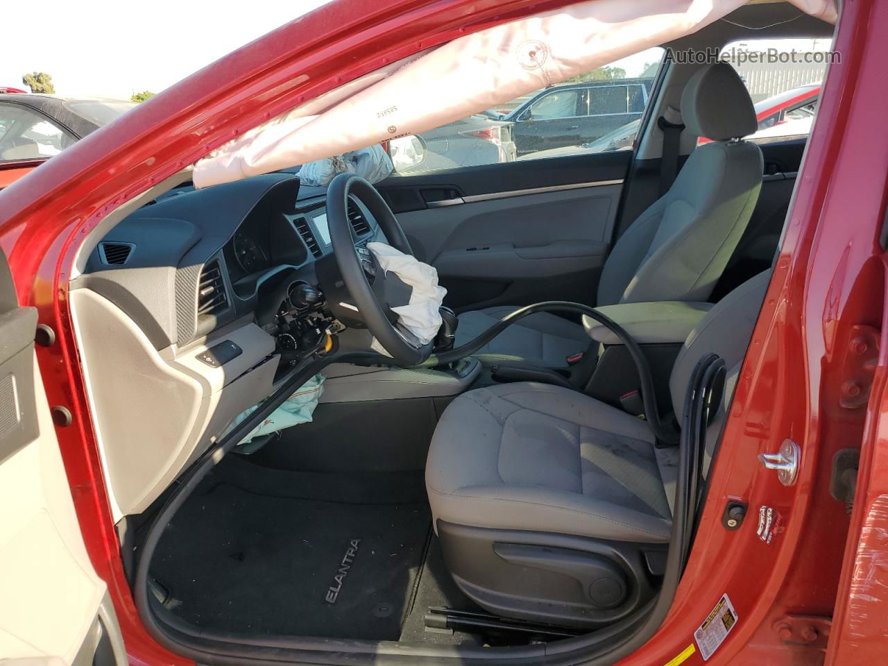 2019 Hyundai Elantra Se Red vin: KMHD74LF8KU807538