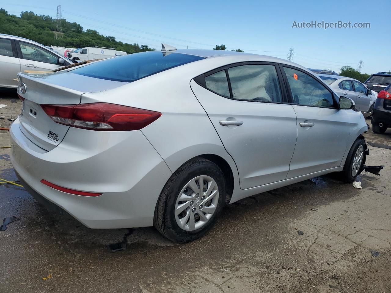 2017 Hyundai Elantra Se Silver vin: KMHD74LF9HU353891