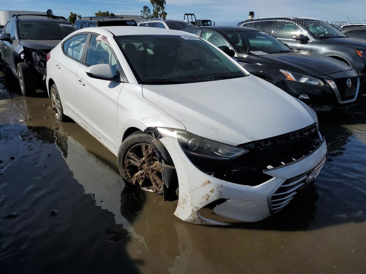 2017 Hyundai Elantra Se White vin: KMHD74LFXHU334170